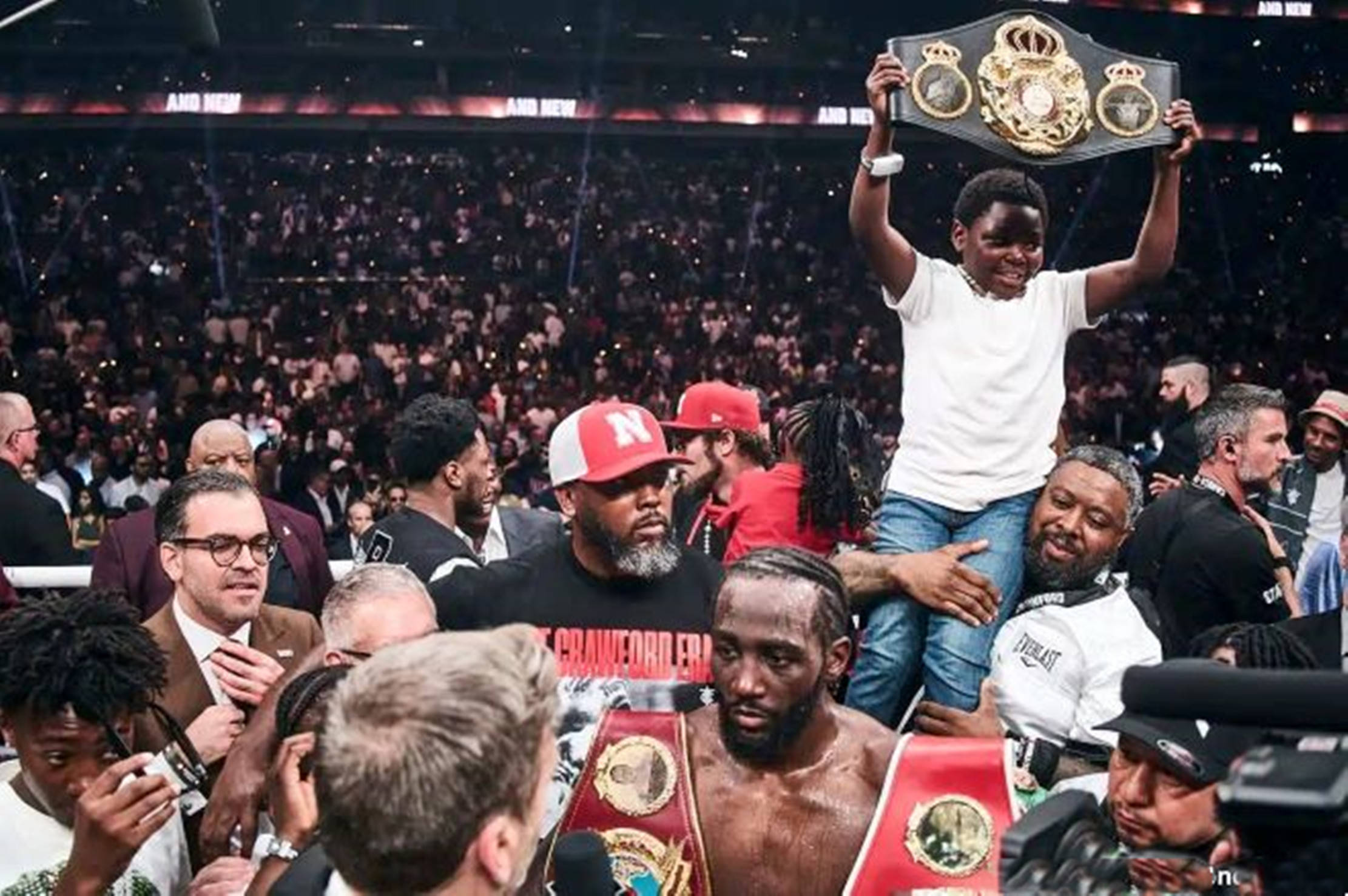 最新战报：拳击豪取连胜，冠军在望的简单介绍